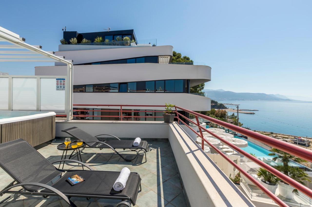 Apartmán Seaside Penthouse With Hot Tub Sky Living Split Exteriér fotografie