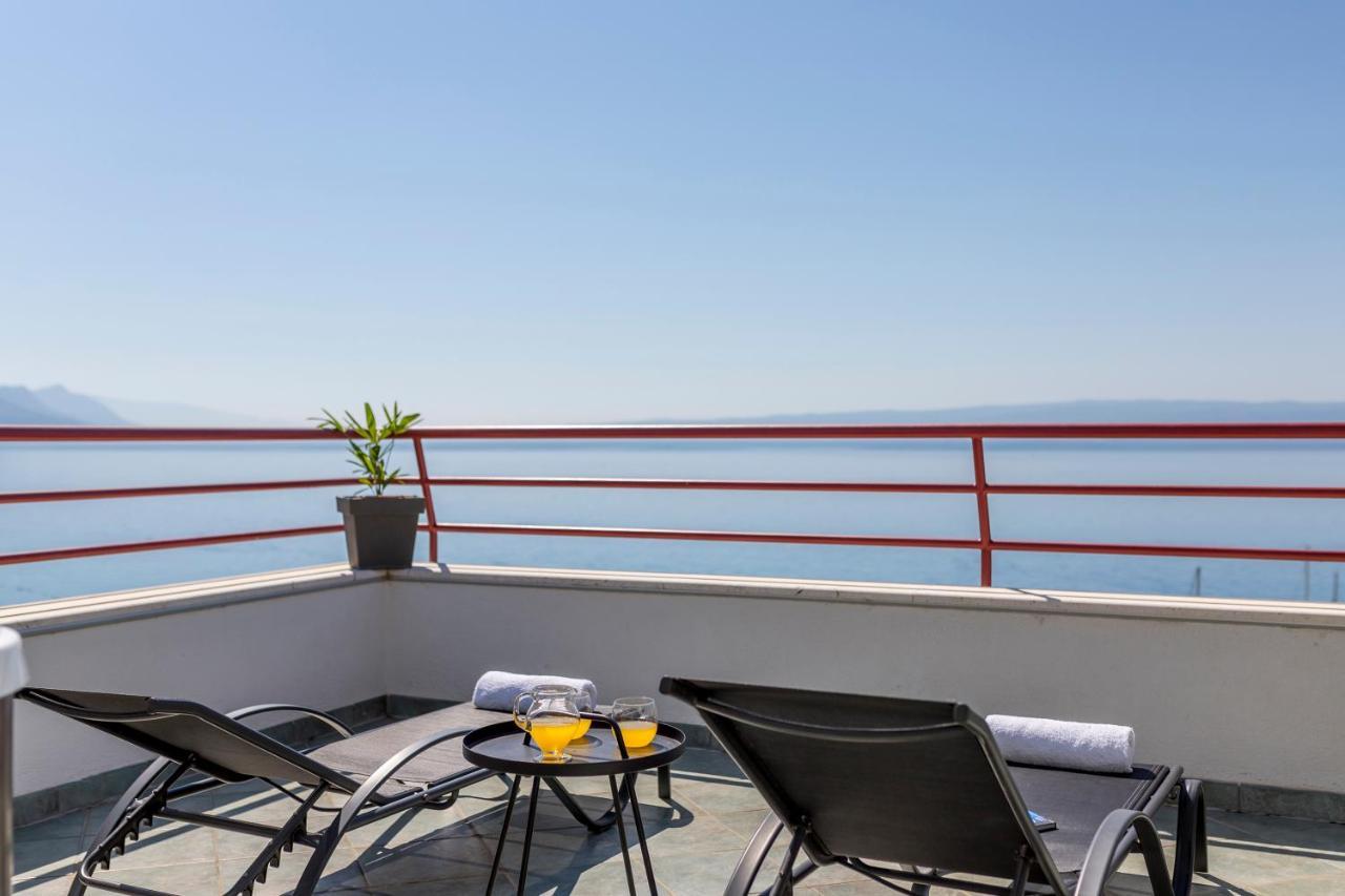 Apartmán Seaside Penthouse With Hot Tub Sky Living Split Exteriér fotografie