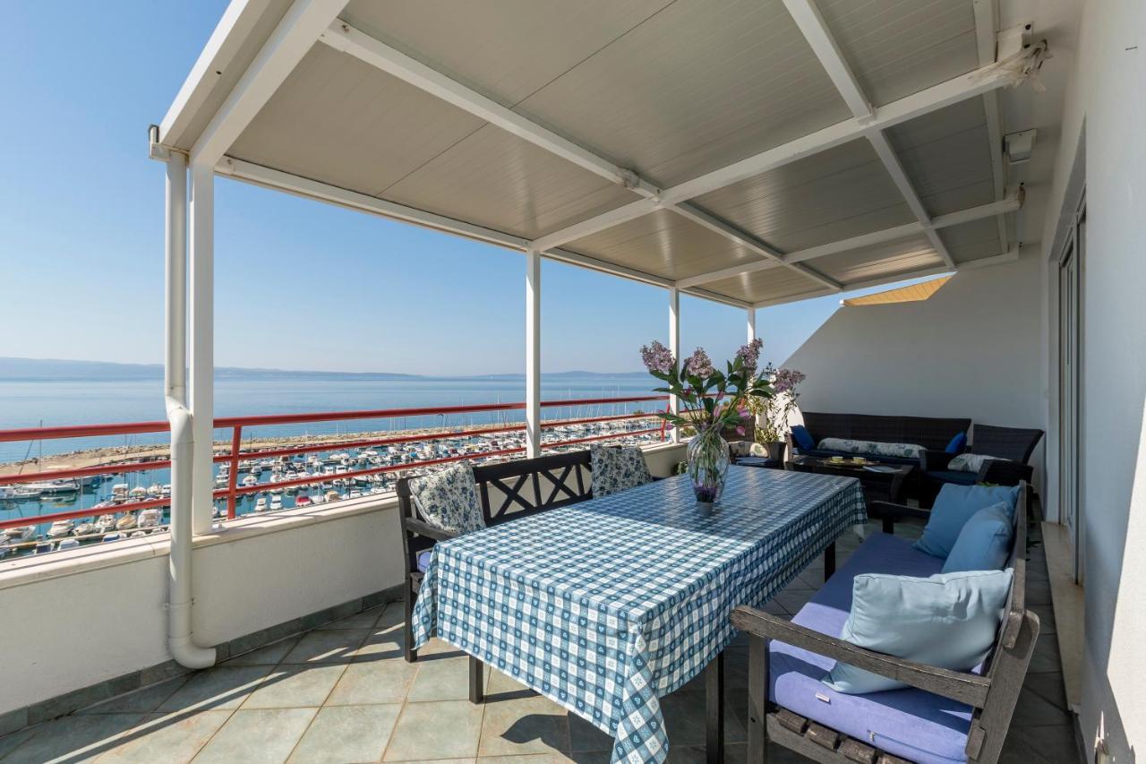 Apartmán Seaside Penthouse With Hot Tub Sky Living Split Exteriér fotografie